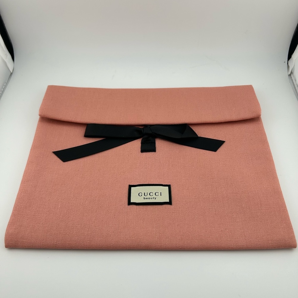 GUCCI BEAUTY Guilty Love Edition Pink Fabric Ribbon Cosmetic Pouch
